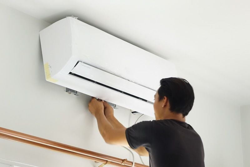 Video - Choose a Ductless System for Your Home Remodel - Guy Installs Ductless System.